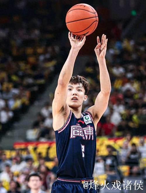 徐杰28分广东击败首钢 周琦10分莫兰德12+12